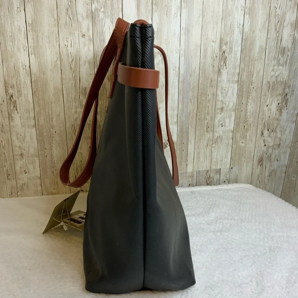 Bass shoulder purse